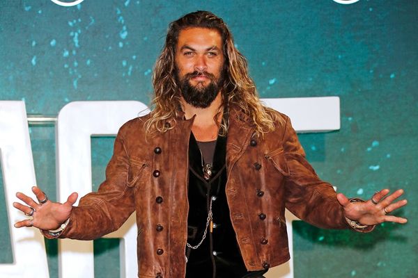 بازیگر مشهور در حال تولید یک رئالیتی شو سنگ نوردی + عکس