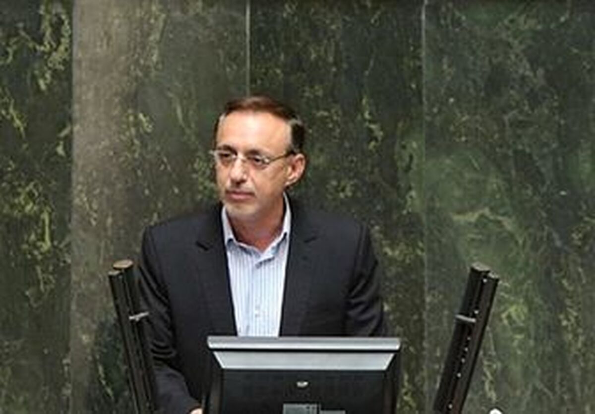 بازنشستگان فرهنگی خواستار همسان سازی حقوق هستند