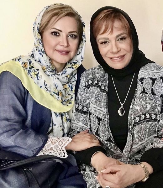 کمند امیرسلیمانی و گوهر خیراندیش در یک مهمانی + عکس