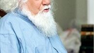 نویسنده مشهور در بیمارستان بستری شد + عکس