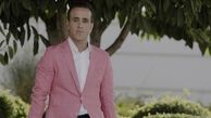 علی کریمی با کت صورتی رنگش + عکس