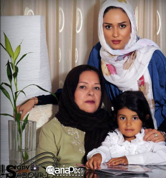 پریناز ایزدیار و مادرش + عکس