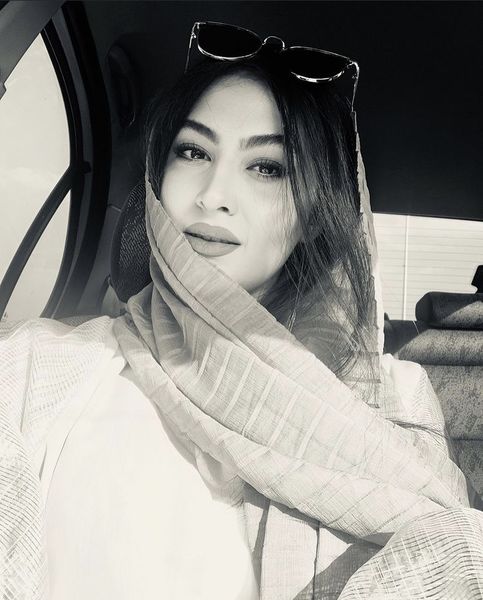 سلفی جدید مریم مومن در ماشینش + عکس