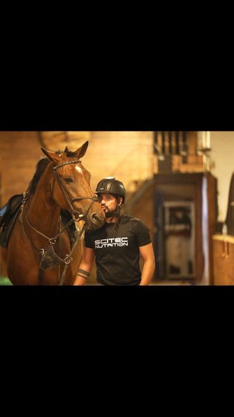 امیرعباس گلاب و اسبش + عکس