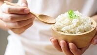 ایا خوردن برنج در شب باعث چاقی میشود ؟ بهترین زمان مصرف برنج