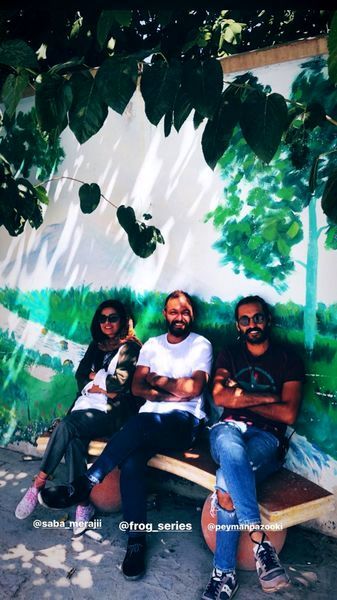 صابر ابر هم نیمکت نشین شد + عکس