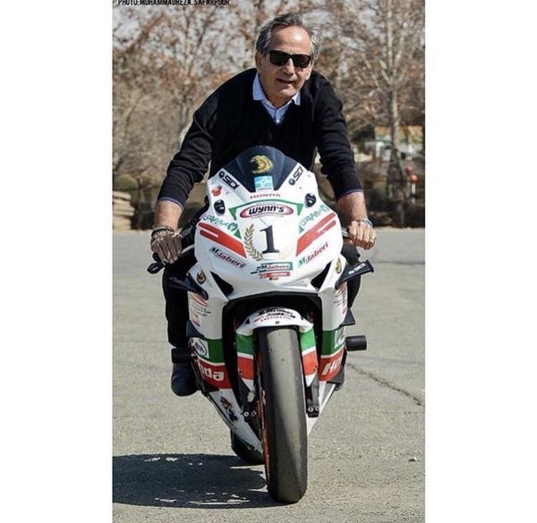 مجید مظفری در حال موتورسواری + عکس