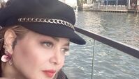 خالکوبی عجیب بهاره رهنما 