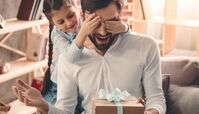هدیه روز پدر چی بخریم ؟ لیستی از بهترین ایده ها برای کادو روز مرد