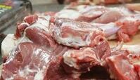 گوشت چرا و چطوری گرون شد؟/ کاریکاتور