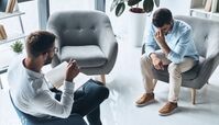 نحوه دادن خبر بد به دیگران با کمترین شوک روحی