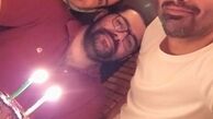 امین زندگانی در کنار زن و برادر زن جانش در جشن تولد+عکس