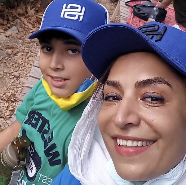 کلاه های ست ساناز سماواتی و پسرش + عکس