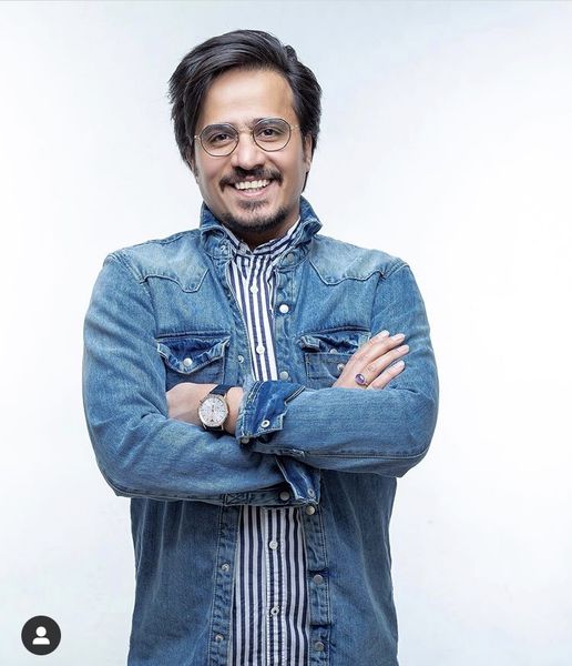 حسین‌ سلیمانی با تیپ اسپرت و جین + عکس