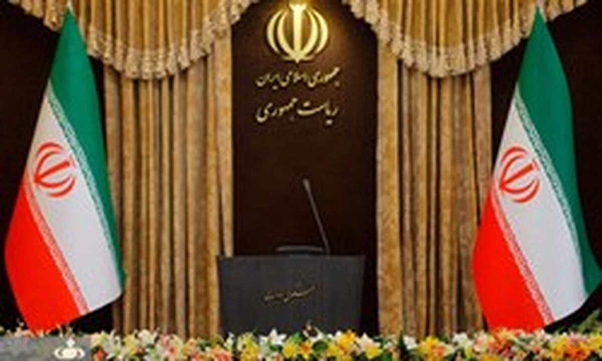 غبار بر کرسی طبقه هشتم پاستور