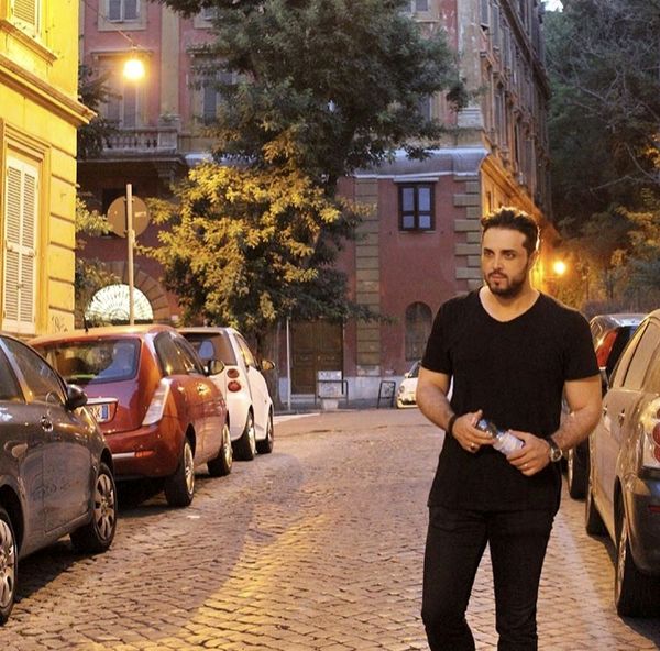 تیپ پدرام کریمی در خیابان های رم + عکس