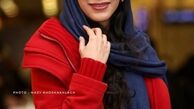 تصویر جدید از مونا فرجاد در کنار شومینه