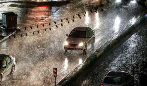 هشدار نسبت به وقوع رگبار باران و تندباد در تهران از فردا /کاهش تدریجی دما 