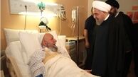 روحانی از آیت‌الله نور مفیدی عیادت کرد
