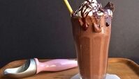 دسر شکلاتی فوری ؛ میان‌وعده‌ای خنک برای روزهای داغ