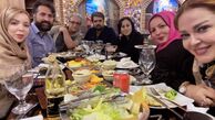 دورهمی بهاره رهنما و همسرش با دوستانشان در یک رستوران + عکس