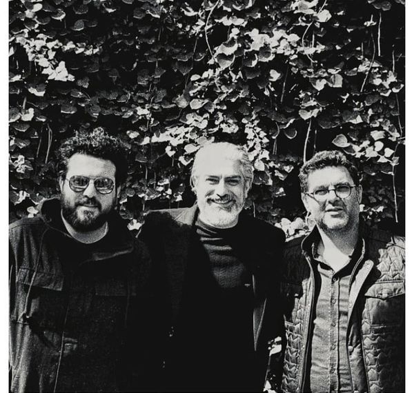 مهدی پاکدل در میان برادران کیایی + عکس