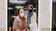 گلوریا هاردی در فروشگاه دوستش + عکط