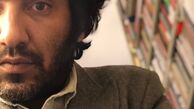 سلفی گرفتن آقای بازیگر در کتابخانه + عکس