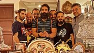 بانی پال شومون و دوستانش در خانه + عکس