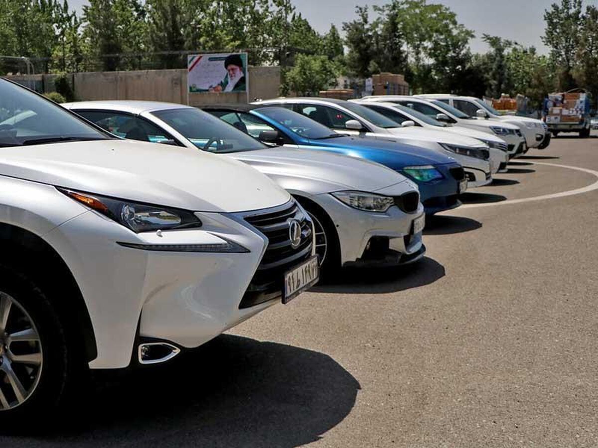 خودروهای برقی و هیبریدی با تعرفه پایین‌تری وارد شوند