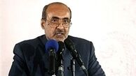 
شاعری که اشعارش را در خیابان پیدا می‌کند/عکس