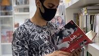 بازیگر معروف در یک‌ کتابفروشی + عکس