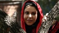 خانم بازیگری که در کلیسا نماز خواند!/عکس