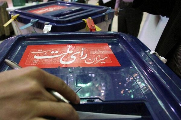 عرصه انتخابات کشور جای سلبریتی‌های سیاسی نیست