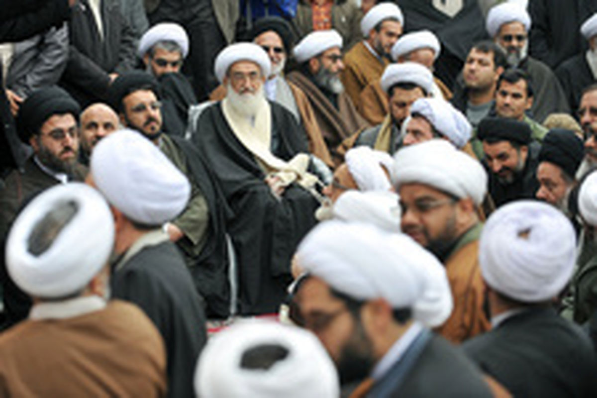 حجت الاسلام یا دکتر؟