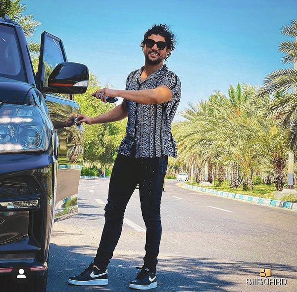 ماشین لاکچری سینا مهراد + عکس