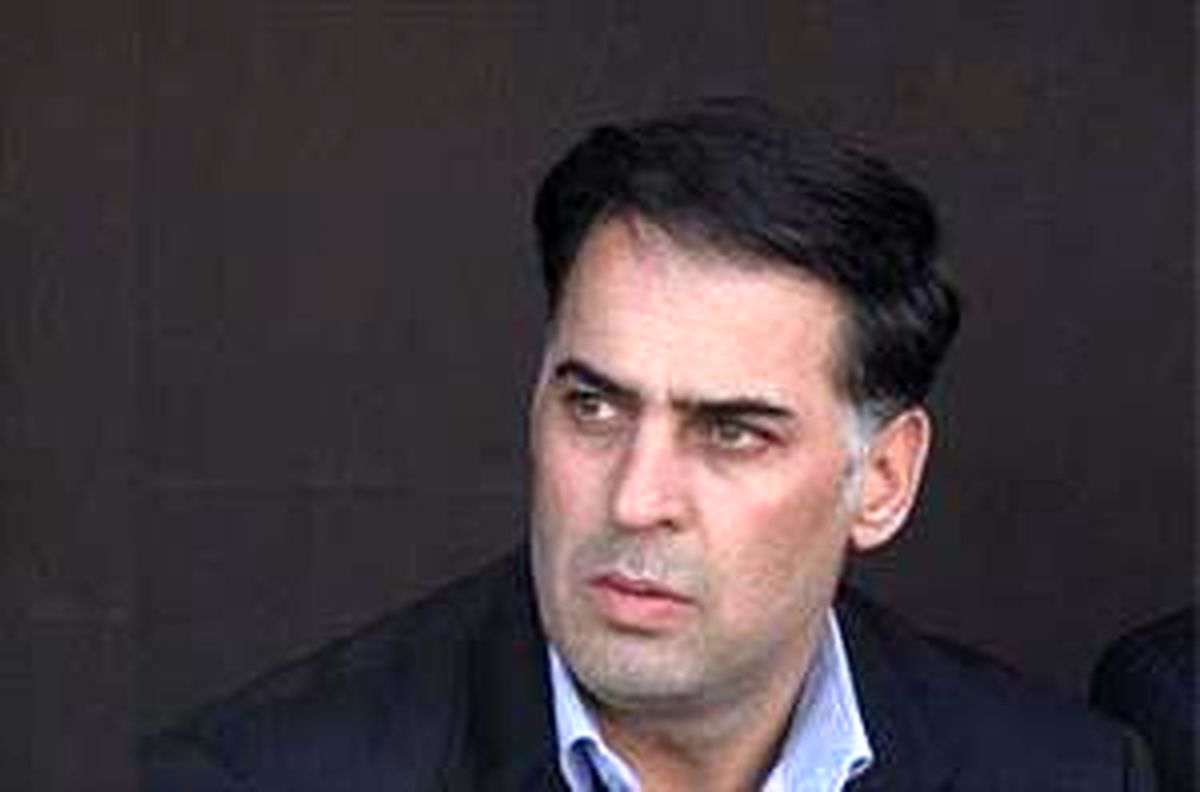 آذری: اگر قهرمانی دلخور است از او عذرخواهی می کنم