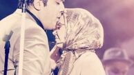بوسه آقای خواننده و‌همسرش در کنسرت + عکس
