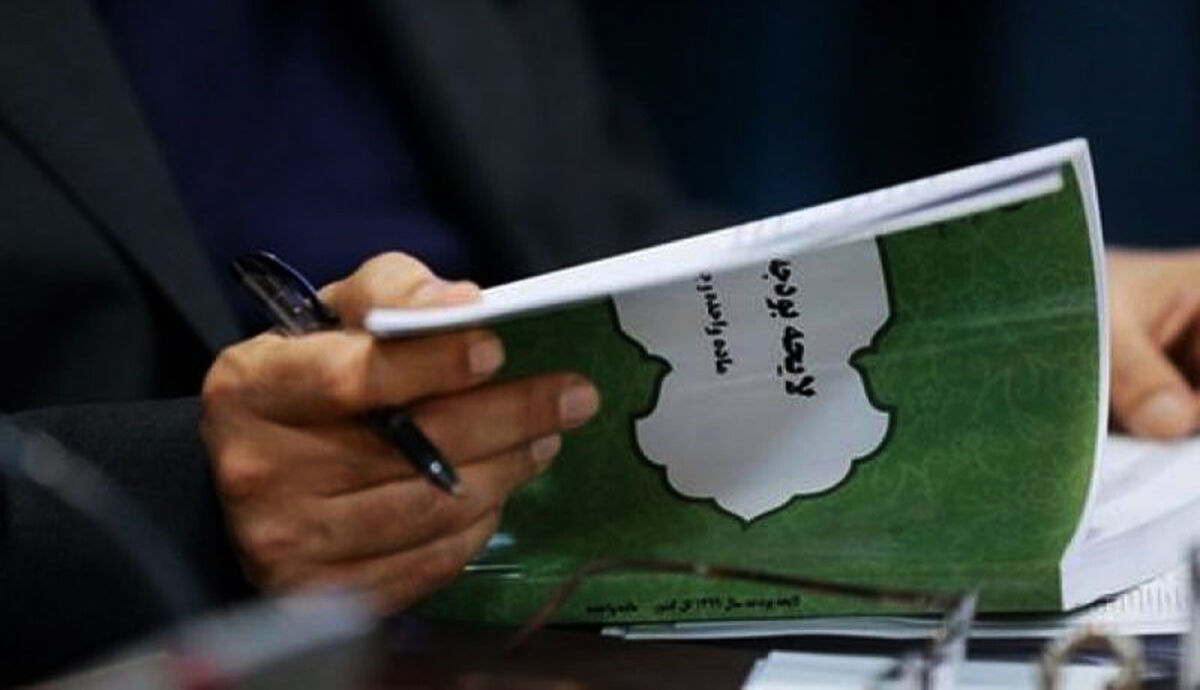 بودجه ۱۴۰۴ با ۶۰۰ هزار میلیارد تومان ناترازی و ۶۵ درصد انحراف در نیم‌سال نخست