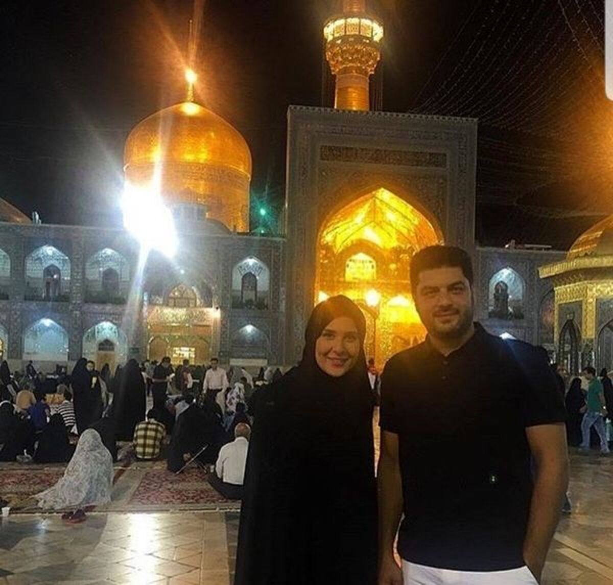سام درخشانی و همسرش در حرم امام رضا+عکس