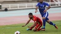 هافبکی که به پول فکر نمیکند!