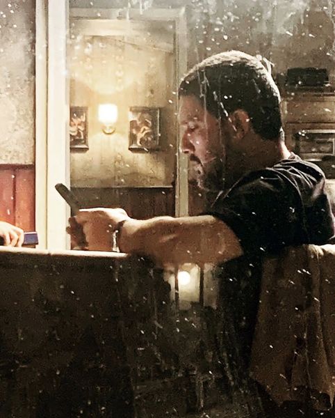 حامد بهداد در خانه اش + عکس