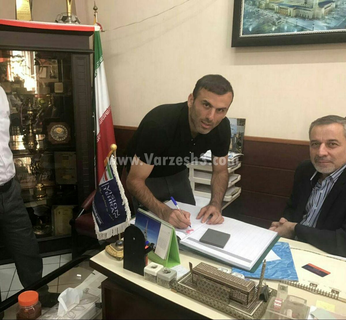 سیدجلال حسینی به جمع پرسپولیسی ها اضافه شد