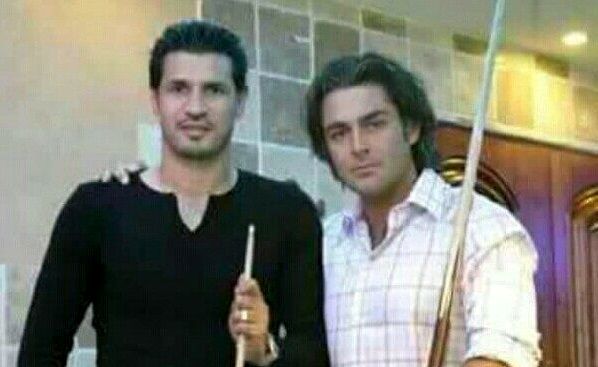 بیلیارد بازی کردن گلزار و دایی در جوانی + عکس