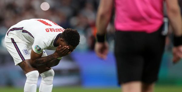 دستگیری 4 انگلیسی به خاطر توهین نژادپرستانه