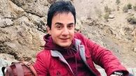 حالت عموپورنگ در حال شنیدن کلام خدا