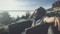 عباس غزالی در حال استراحت + عکس