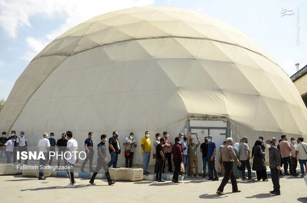 صف طولانی واکسیناسیون کرونا + عکس