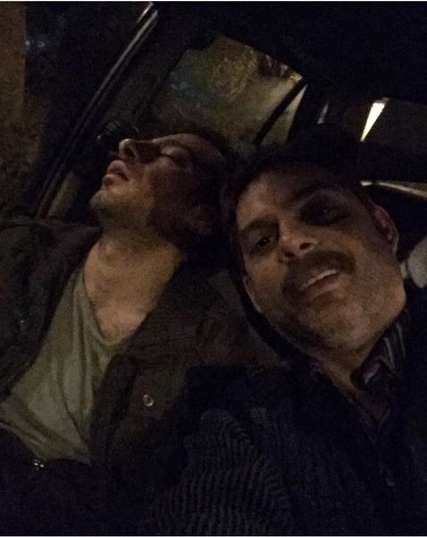 وقتی نوید محمدزاده تو ماشین خوابش میبره + عکس 