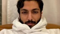 سلفی کیسان دیباج با هودی سفید + عکس